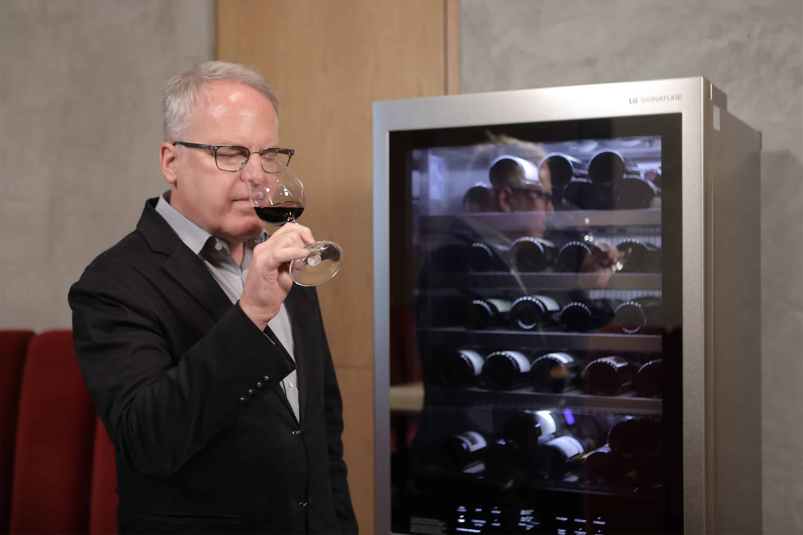 LG SIGNATURE Ambassador James Suckling and the LG SIGNATURE Wine Cellar c