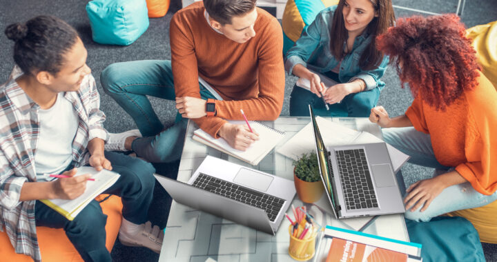 ¿Una nueva laptop en este regreso a clases? Instala primero estos programas esenciales