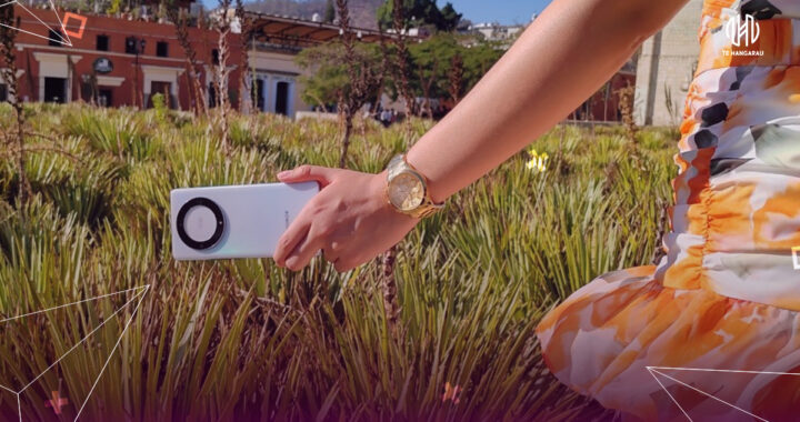 Sorprende a mamá con lo mejor del momento